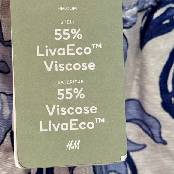 H&M Linen Blend Elastic Waist Shorts - Picture 3 of 4